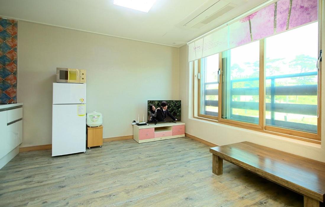 Daecheon Mud Gongju Pension Boryeong Room photo